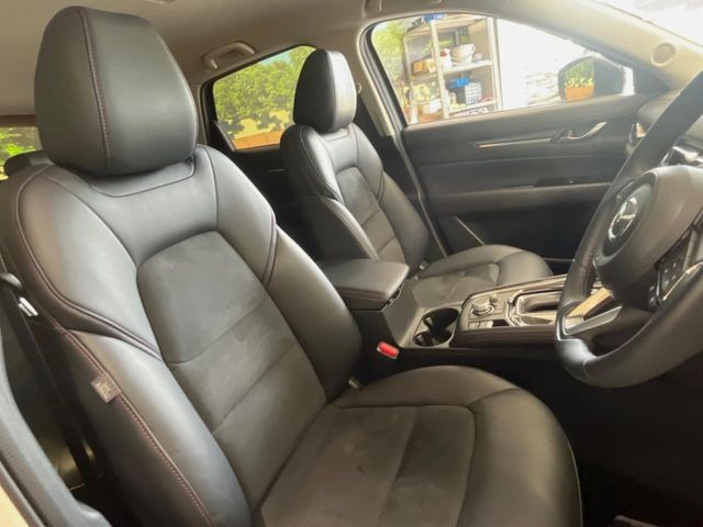 �y�n�[�t���U�[�V�[�g�z�������ƍ���S�n�𗼗������l�C�̃V�[�g���w�ʁE���ʂ̃t�@�u���b�N�f�ނ́A�ʋC���̗ǂ��⊊��ɂ����ɗD��Ă��܂��B�C���╞���ɍ��E���ꂸ���K�ɂ���肢�������܂��B