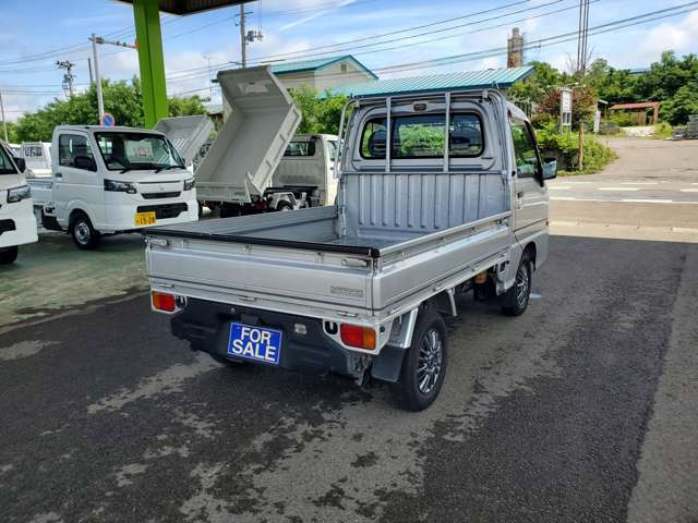 サンバートラックTC