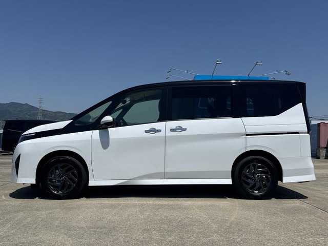 セレナ1.4 e-POWER ハイウェイスターV