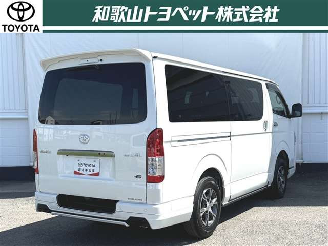 ハイエースバン