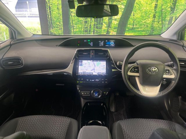 プリウス1.8 S セーフティ プラス