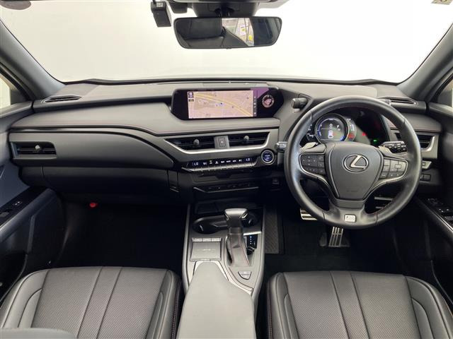 UX250h Fスポーツ