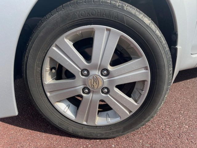 �y����14�C���`�A���~�z�C�[���z�O�ςɃ}�b�`���������A���~�z�C�[���𑕒����Ă���܂��B�e��ЊO�A���~�z�C�[����A�X�^�b�h���X�^�C�����戵�����Ă���܂��B���񂲑��k����������