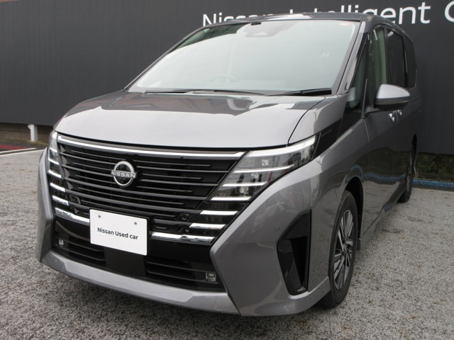セレナ1.4 e-POWER ハイウェイスターV