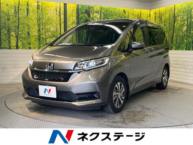 フリードハイブリッド