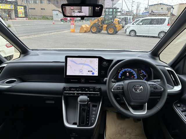 ヴォクシー1.8 ハイブリッド S-Z E-Four 4WD