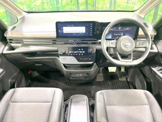 セレナ1.4 e-POWER ハイウェイスターV