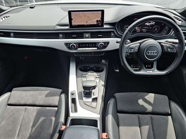 A5スポーツバック2.0 TFSI スポーツ Sラインパッケージ