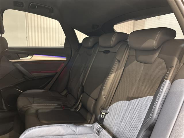 Q5スポーツバック40 TDI クワトロ Sライン ディーゼル 4WD