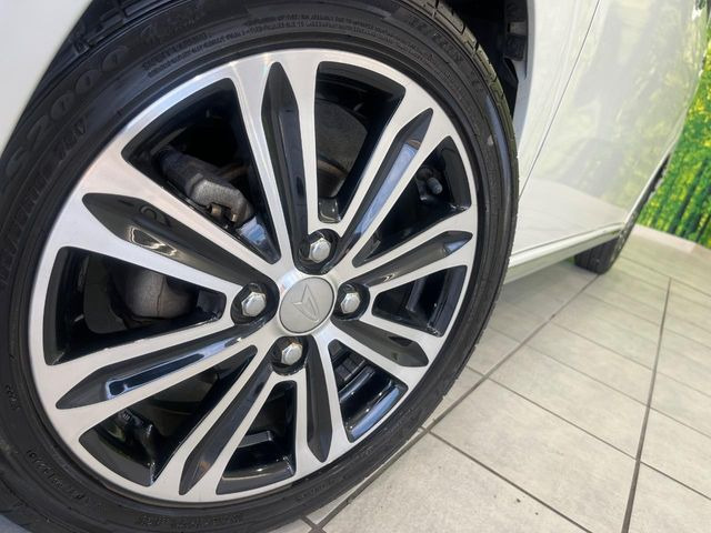 �y����15�C���`�A���~�z�C�[���z�O�ςɃ}�b�`���������A���~�z�C�[���𑕒����Ă���܂��B�e��ЊO�A���~�z�C�[����A�X�^�b�h���X�^�C�����戵�����Ă���܂��B���񂲑��k����������
