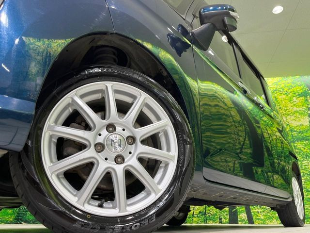 �y15�C���`�A���~�z�C�[���z�O�ςɃ}�b�`�����A���~�z�C�[���𑕒����Ă���܂��B�e��A���~�z�C�[����A�X�^�b�h���X�^�C�����戵�����Ă���܂��B���񂲑��k����������