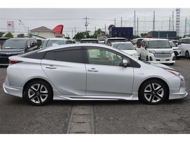 プリウス1.8 S ツーリングセレクション