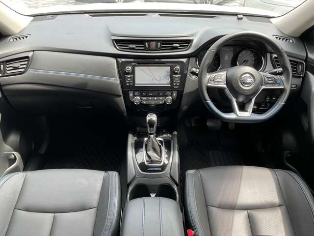 エクストレイル2.0 AUTECH iパッケージ 4WD