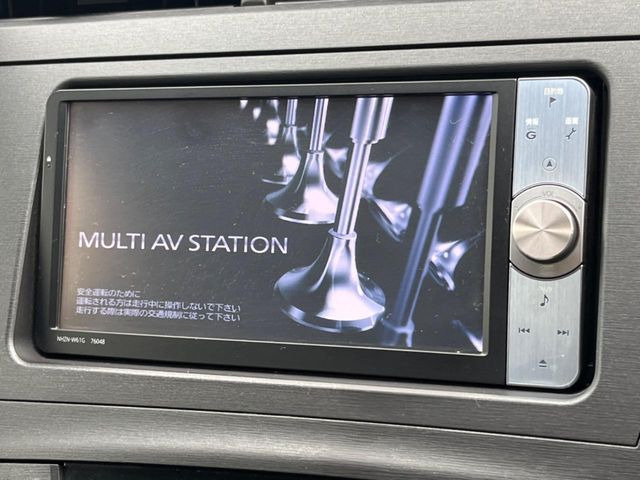 プリウス1.8 S LEDエディション