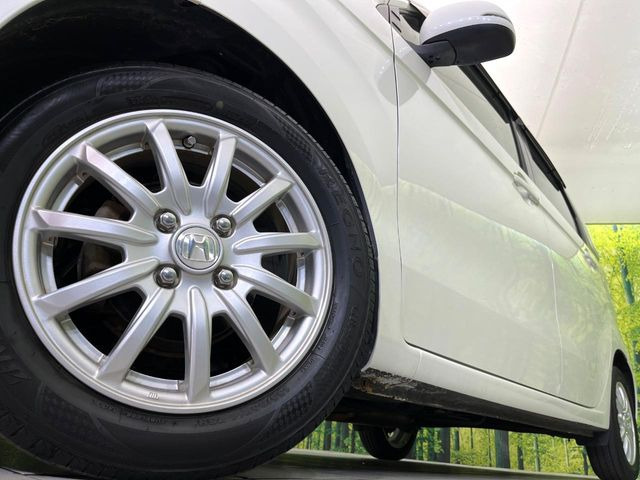�y�A���~�z�C�[���z�O�ςɃ}�b�`�����A���~�z�C�[���𑕒����Ă���܂��B�e��A���~�z�C�[����A�X�^�b�h���X�^�C�����戵�����Ă���܂��B���񂲑��k����������