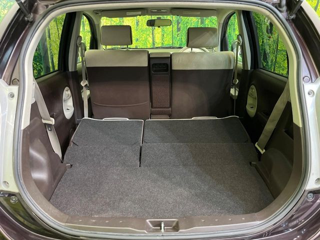 普段のお買い物や通勤、送迎等に十分な荷室スペースを確保しております。セカンドシートを倒すと、大きな荷物の積載も可能です♪