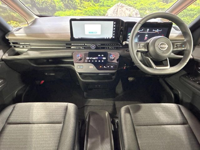 セレナ1.4 e-POWER ハイウェイスターV