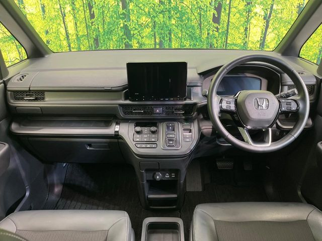 ステップワゴン2.0 e:HEV スパーダ