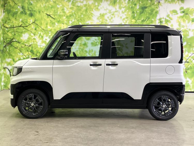 デリカミニT プレミアム デリマル パッケージ 4WD