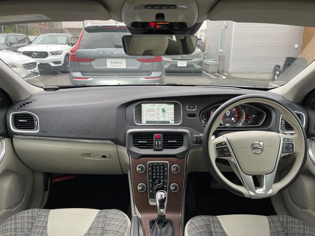 V40D4 アマゾンブルー エディション ディーゼル