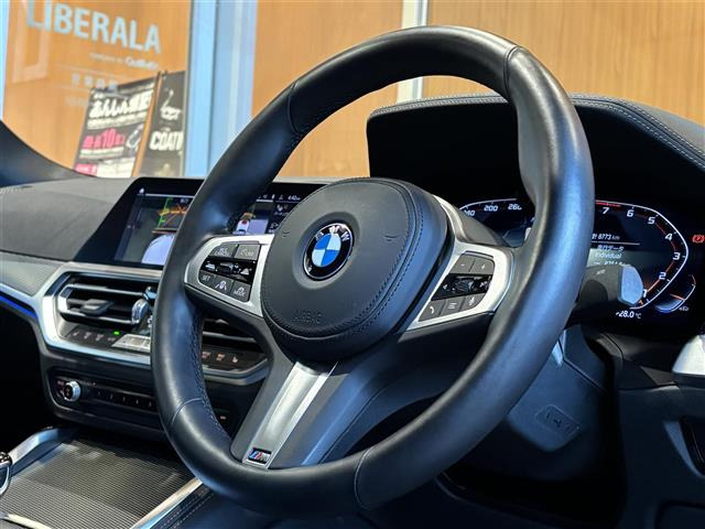 4シリーズグランクーペM440i xドライブ 4WD