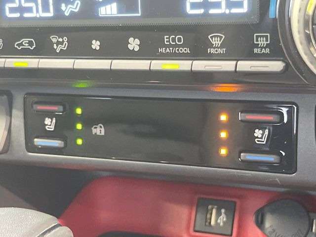 【シートヒーター&ベンチレーション】夏場は涼しい風でお尻や背中の熱やムレを防ぎ、冬はエアコンよりも早く温まってポカポカに!季節を問わず快適に過ごせます。