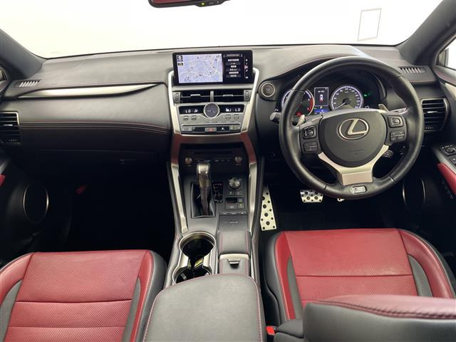 NX300 Fスポーツ 4WD