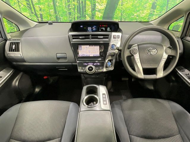 プリウスα1.8 S