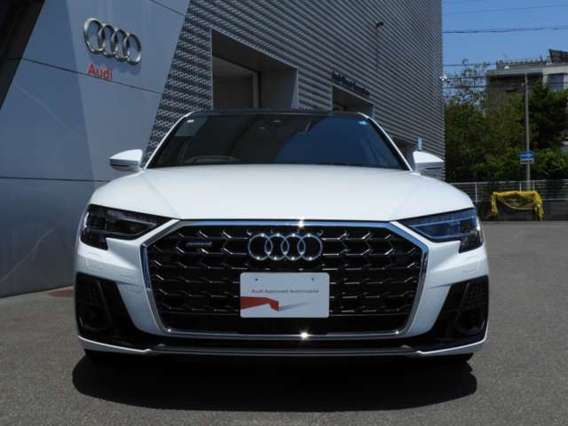 A860 TFSI e クワトロ 4WD