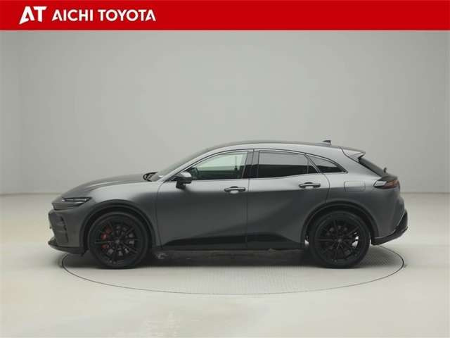 クラウンスポーツ2.5 RS ザ リミテッド マット メタル E-Four 4WD
