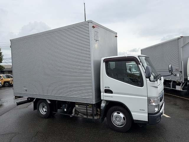 キャンター3.0 全低床 ディーゼル 4WD