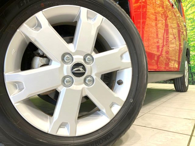 �y�����A���~�z�C�[���z�O�ςɃ}�b�`���������A���~�z�C�[���𑕒����Ă���܂��B�e��ЊO�A���~�z�C�[����A�X�^�b�h���X�^�C�����戵�����Ă���܂��B���񂲑��k����������
