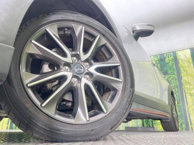 �y�����A���~�z�C�[���z�O�ςɃ}�b�`���������A���~�z�C�[���𑕒����Ă���܂��B�e��ЊO�A���~�z�C�[����A�X�^�b�h���X�^�C�����戵�����Ă���܂��B���񂲑��k����������