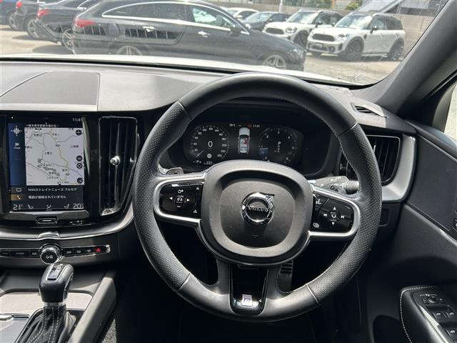 XC60D4 AWD Rデザイン ディーゼル 4WD