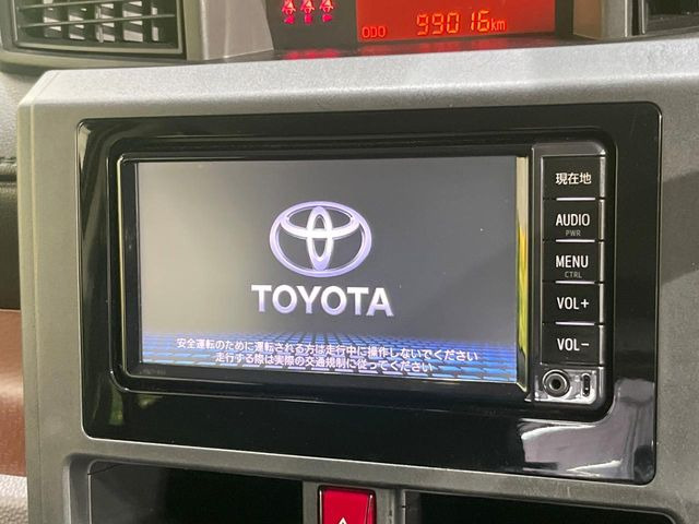 �y�����i�r�z�l�C�̏����i�r�𑕔����Ă���܂��B�i�r�̎g���₷���͂������A�I�[�f�B�I�@�\���[��!�L�����v�◷�s�͂������A�ʋ΂┃�����ȂǕ��i�̃h���C�u���y�����Ȃ�͂���