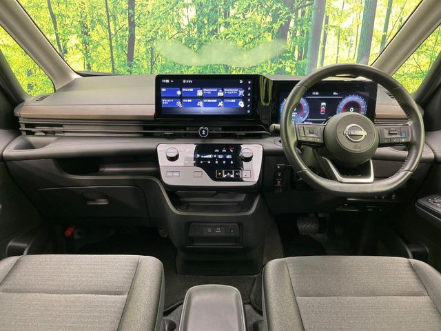 セレナ1.4 e-POWER ハイウェイスターV