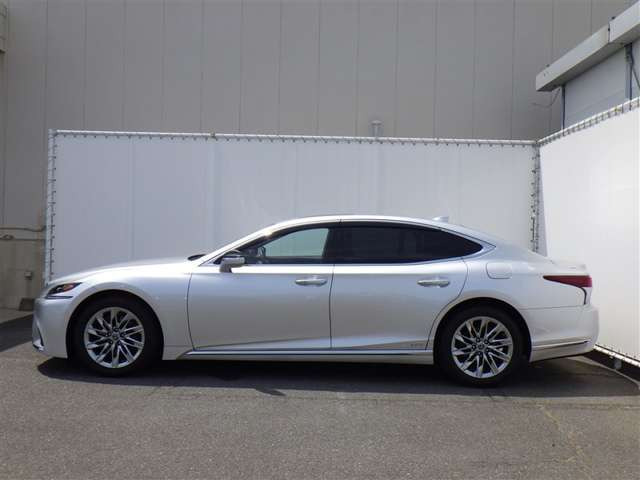 LS500h バージョンL 4WD