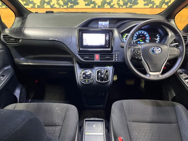 ヴォクシー1.8 ハイブリッド V