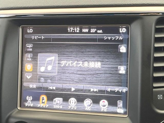 ��Bluetooth:���莝���̃X�}�[�g�t�H���ȂǂƐڑ����A�n���Y�t���[�ʘb��Տꊴ����~���[�W�b�N�Đ������y���݂��������܂��B�����ڑ��ł��̂Ŕς킵��������܂����