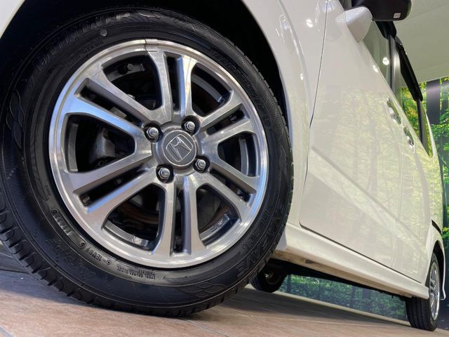 �y����14�C���`�A���~�z�C�[���z�O�ςɃ}�b�`���������A���~�z�C�[���𑕒����Ă���܂��B�e��ЊO�A���~�z�C�[����A�X�^�b�h���X�^�C�����戵�����Ă���܂��B���񂲑��k����������