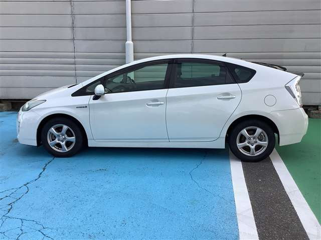 プリウス1.8 S LEDエディション