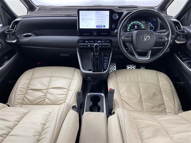 ノア1.8 ハイブリッド S-Z E-Four 4WD