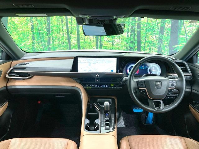 クラウンスポーツ2.5 Z E-Four 4WD