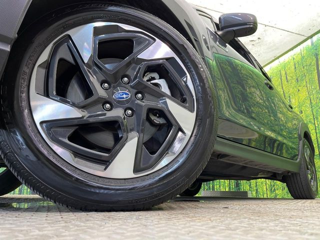 �y����18�C���`�A���~�z�C�[���z�O�ςɃ}�b�`���������A���~�z�C�[���𑕒����Ă���܂��B�e��ЊO�A���~�z�C�[����A�X�^�b�h���X�^�C�����戵�����Ă���܂��B���񂲑��k����������
