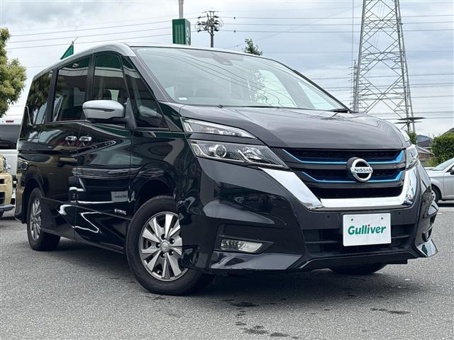 セレナ1.2 e-POWER ハイウェイスターV