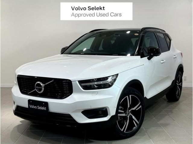 XC40B4 AWD Rデザイン 4WD