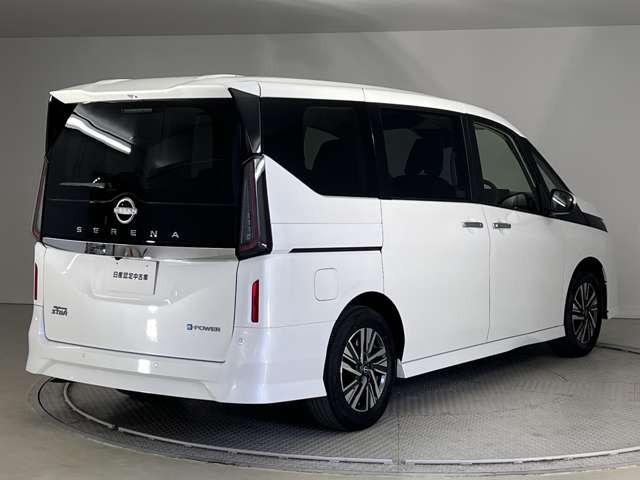 セレナ1.4 e-POWER ハイウェイスターV