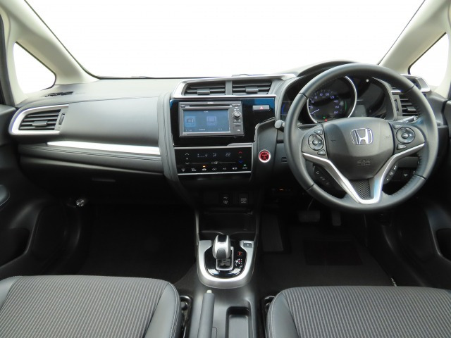 フィット1.5 ハイブリッド L ホンダセンシング 4WD