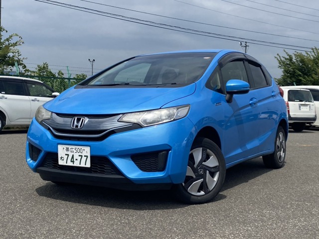 フィット1.5 ハイブリッド Fパッケージ 4WD
