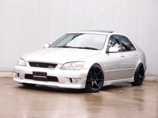 トヨタ アルテッツァ シルバー(銀色)の中古車一覧｜中古車検索 - 価格.com